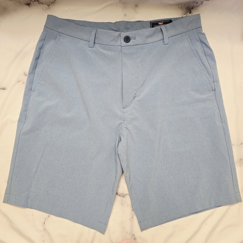 EUC Vineyard Vines Performance Breaker Shorts 10" Inseam in Light Blue